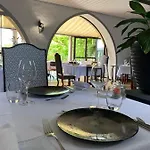 Hotell Logis Des Ducs Duras