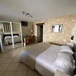 Hotell Logis Des Ducs 3*