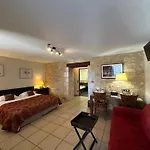 Hotell Logis Des Ducs