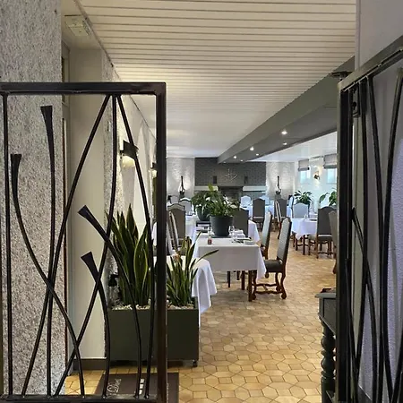 Hotel Logis Des Ducs