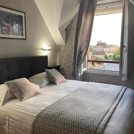 Hotel Logis Des Ducs Duras