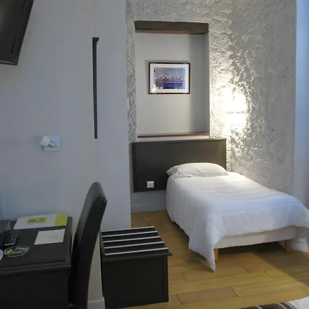 Logis Des Ducs 3* Duras