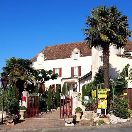 Hotel Logis Des Ducs 3*