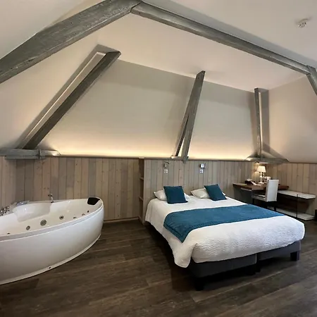 Logis Des Ducs 3*