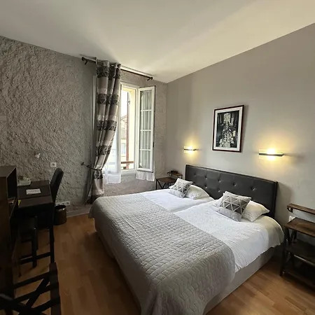 Logis Des Ducs 3* Duras
