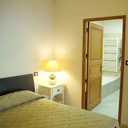 Hotel Logis Des Ducs 3*