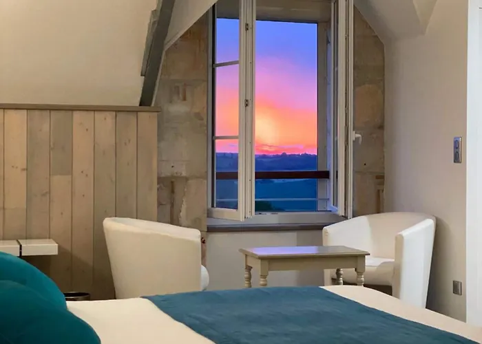 Отель Logis Des Ducs Duras