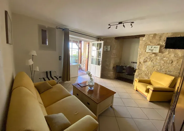 Отель Logis Des Ducs