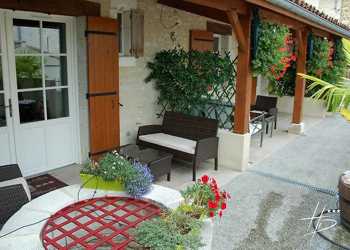 Отель Logis Des Ducs 3*