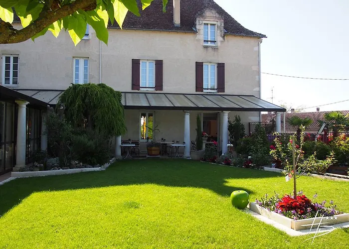 Logis Des Ducs Отель Duras