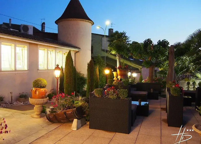 Logis Des Ducs Отель Duras