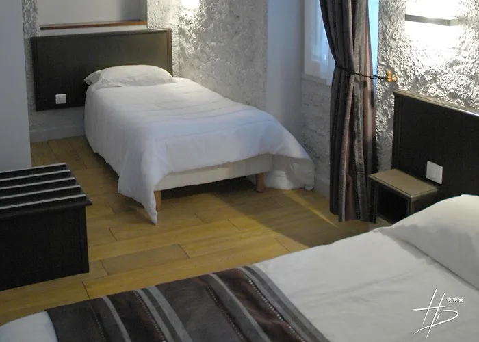 Logis Des Ducs 3* Duras